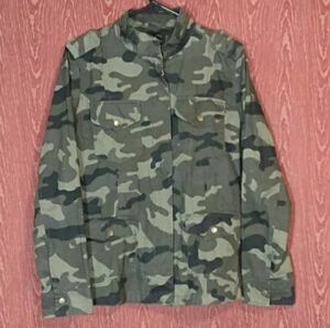 Love Tree Green Camouflage Utility Jacket